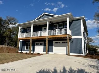 204 Seagull Rd, Emerald Isle, NC 28594