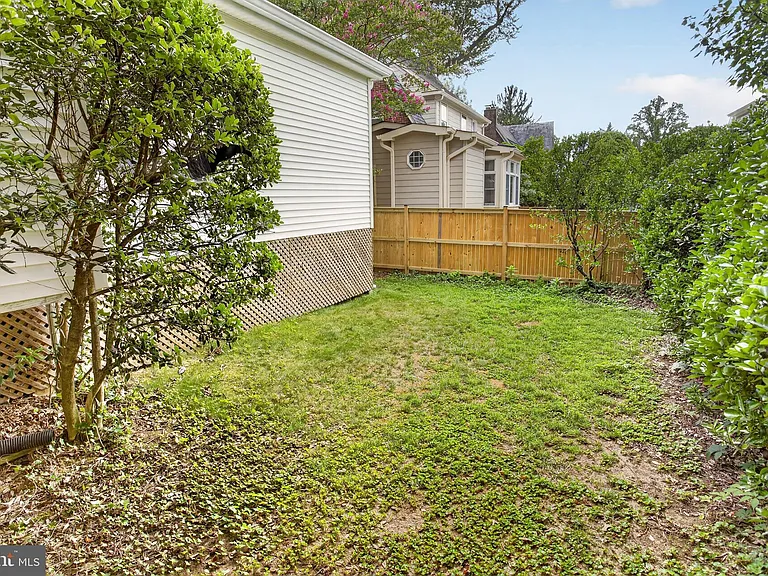 4705 Hunt Ave — Photo 31
