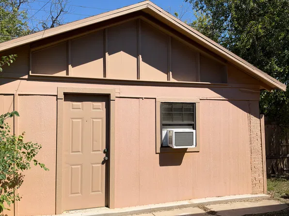 110-112 N Monroe St #112-1/2, San Angelo, TX 76901