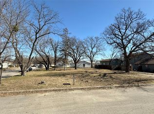 206 N Cunningham St, Everman, TX 76140