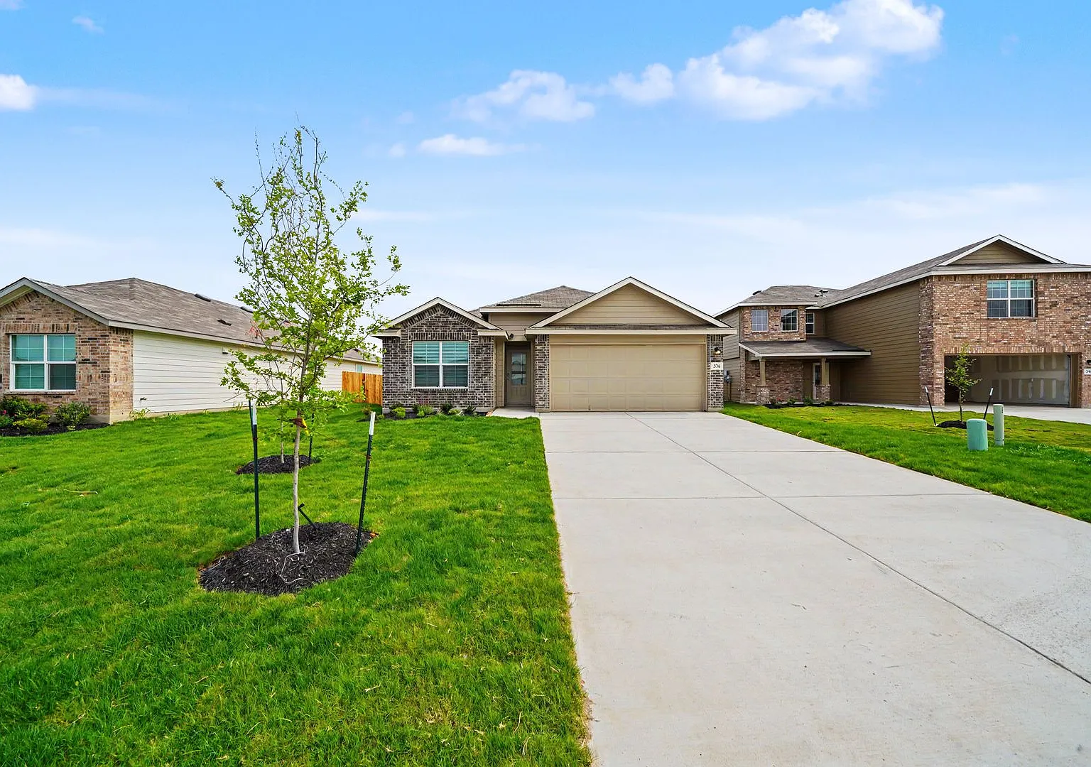 Like-New Cibolo Home with Flexible Living Space - Realtor Commission: $500 — Photo 2