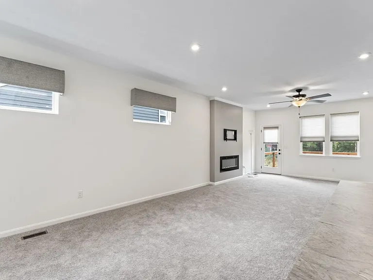 10046 Windcrest Farms Ln — Photo 10