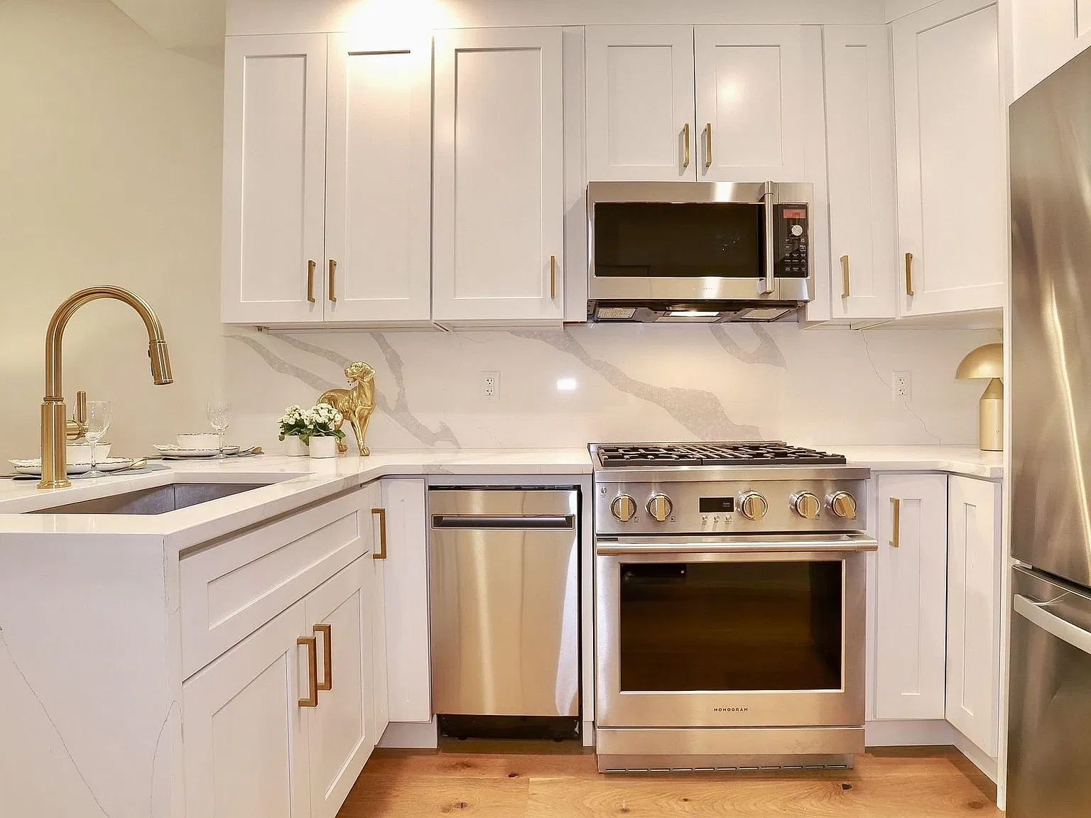 2 bed, 2.0 bath, $4,300 — Photo 1
