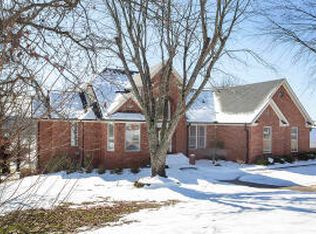 8 Ridgeline Dr E, Russellville, AR 72802