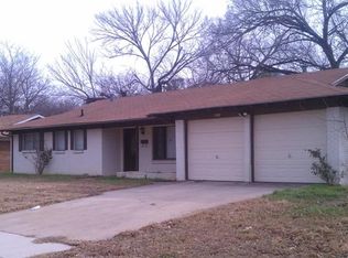 7012 Martha Ln, Fort Worth, TX 76112