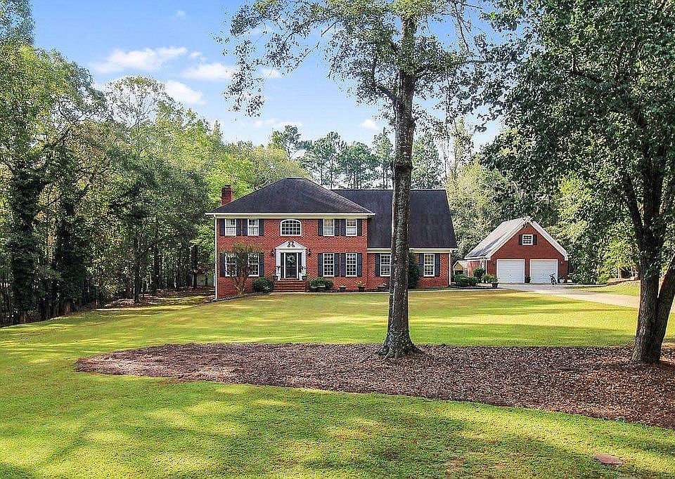 1st image of 496 Fox Hollow Wood Dr
