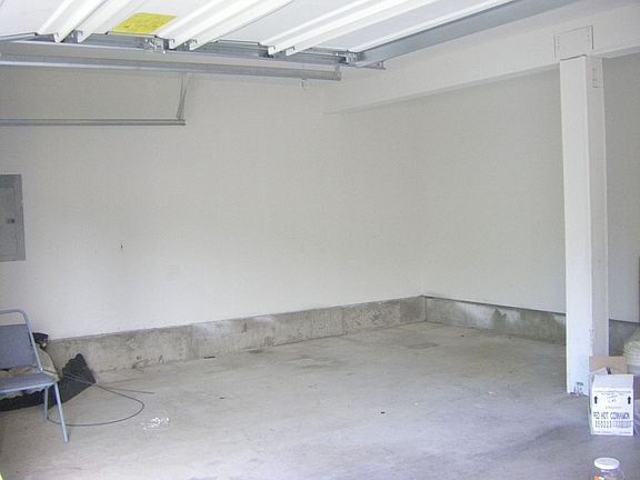 finished 3 car garage