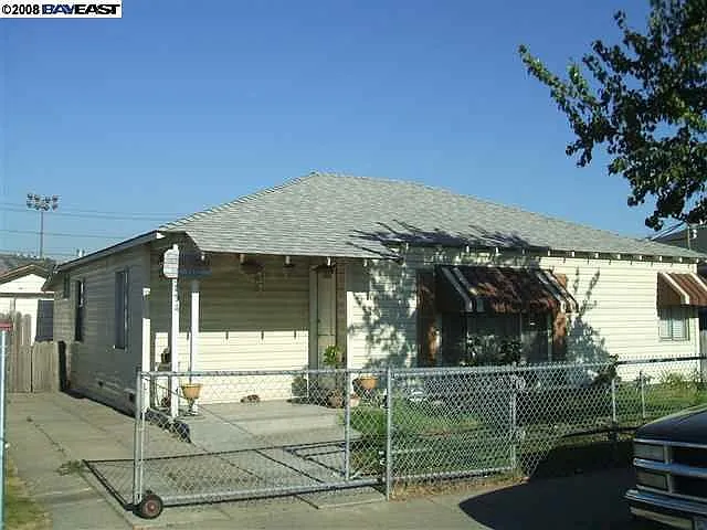6734 Eastlawn St photo 1