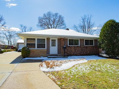 2009 Dundee Rd, Northbrook, IL, 60062