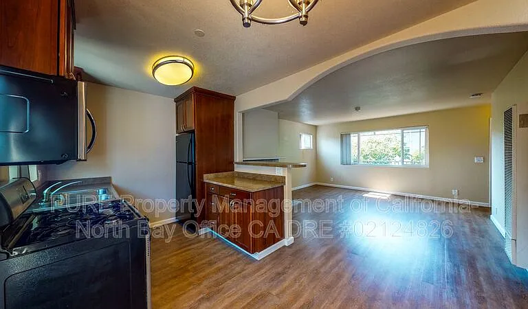 8045 Beverly Dr #12 — Photo 3