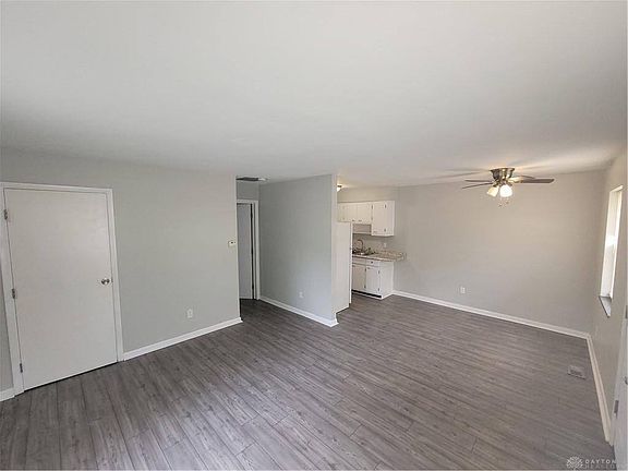 4th image of 446 E Siebenthaler Ave