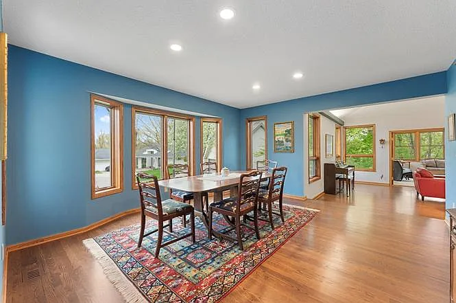 5498 Maple Ridge Ct — Photo 18