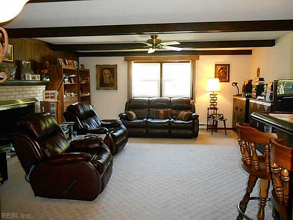 4th image of 1100 Kittery Dr