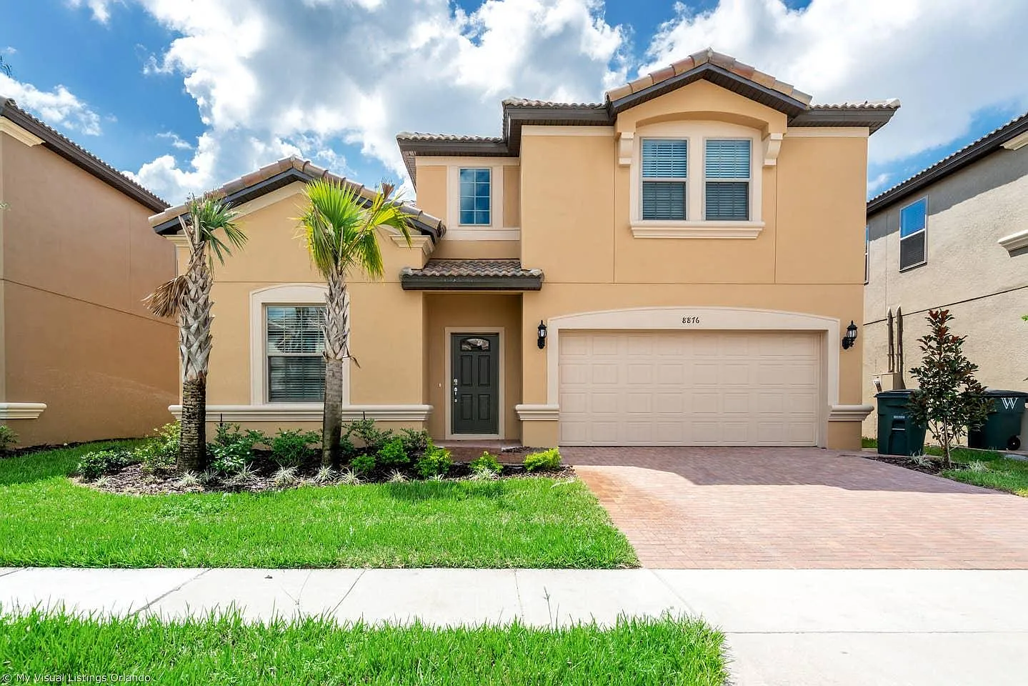 8 bed, 6.5 bath, 4041 sqft, $4,000 — Photo 1