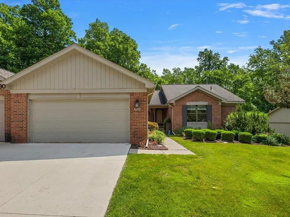 7214 Westchester Rd, West Bloomfield, MI 48322