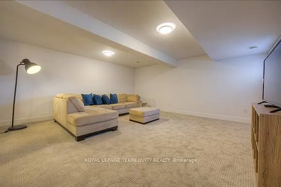 154 Sycamore St — Photo 21