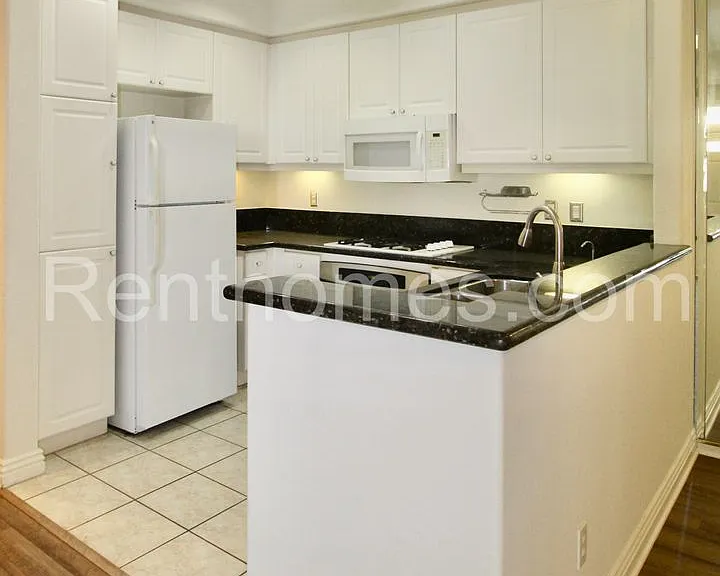 10722-134 Sabre Hill Dr — Photo 6