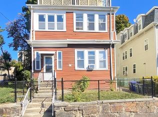 4 Abbot St, Dorchester Center, MA 02124