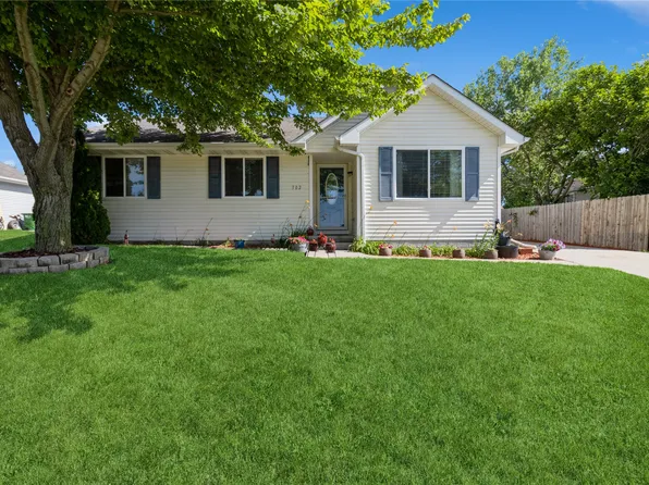302 W 18th Pl, Indianola, IA 50125