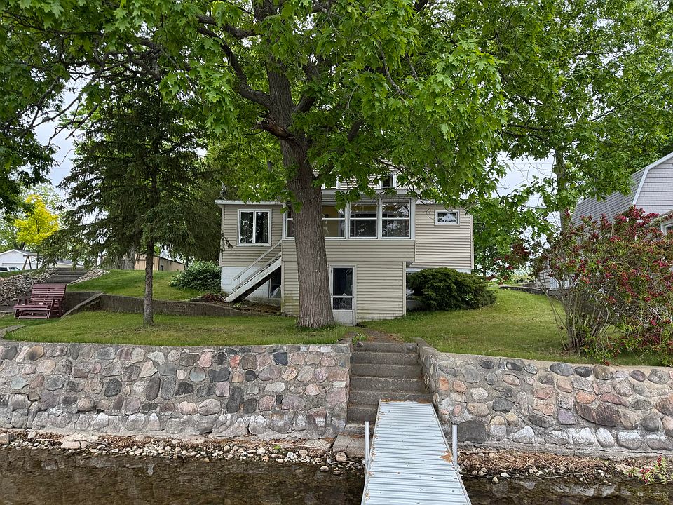 1st image of 734 N Hawley Dr