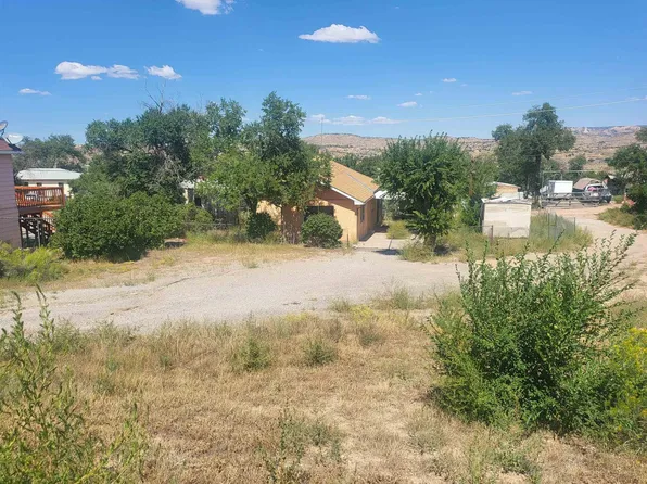 805 E Green Ave, Gallup, NM 87301