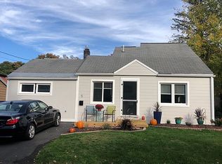 5 Leroy St, Camillus, NY 13031