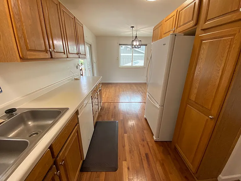 675 Ithaca Dr — Photo 11