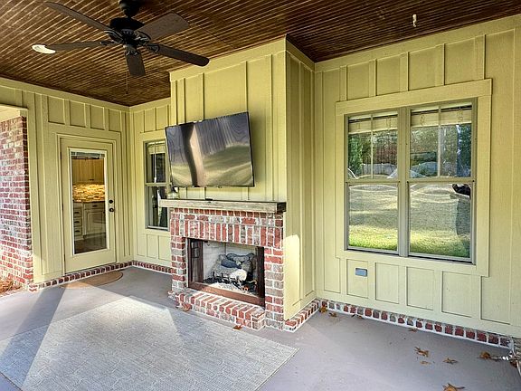 5th image of 6991 Carson Ln