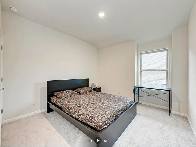 1229 Umblachery St — Photo 18