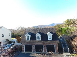 273 Tanbark Dr, Afton, VA 22920