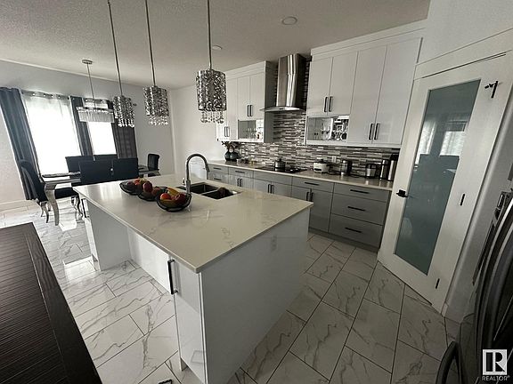3rd image of 7905 174a Ave NW