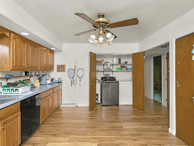 54528 Willis Ave — Photo 4