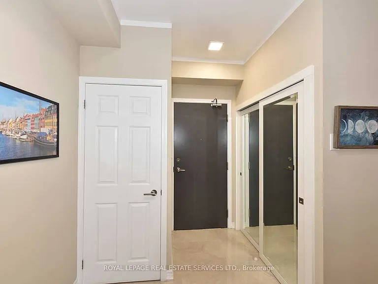 11611 Yonge St #306 — Photo 6