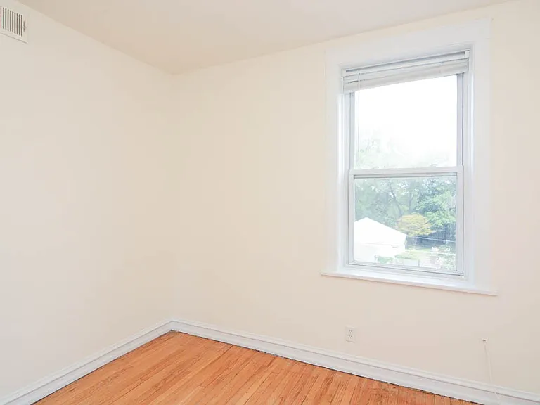 3042 W Wellington Ave #3 — Photo 17