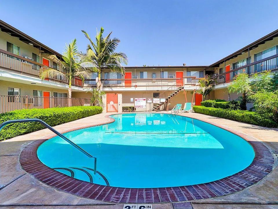 Town Center Apartments