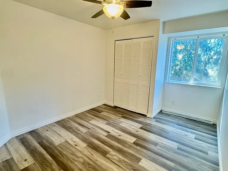 674 E Red Fir Ln — Photo 8