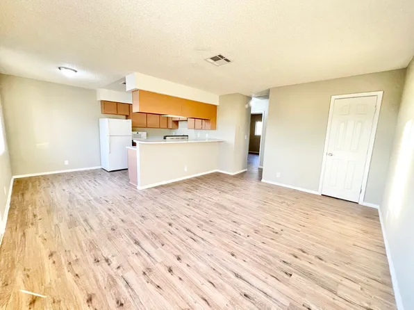Henry 1400 (SM), 1400 Henry Dr APT D, Las Vegas, NV 89110