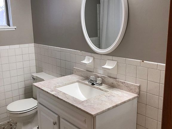 2nd image of 6056 Lake Ave #0