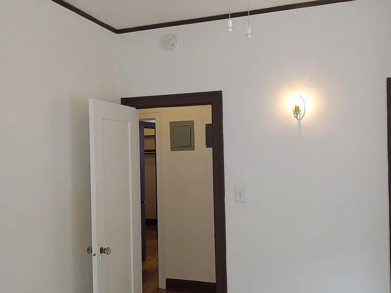 128 Falcon Ave — Photo 22