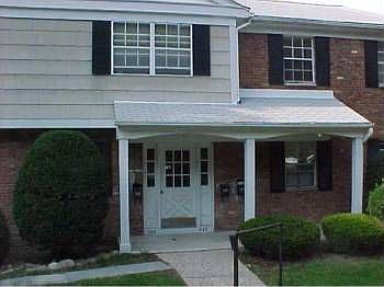 1st image of 224 Parkside Dr