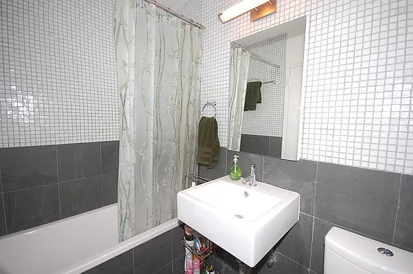 Sold by Green Line Realty | media 2