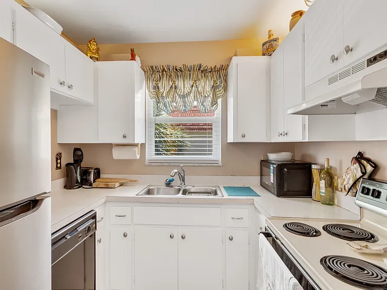 5400 Highway A1A #E18 — Photo 8