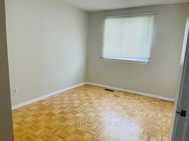 65 Bradstone Sq #UPPER — Photo 13