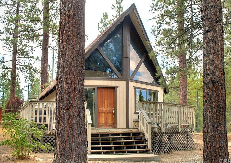 1st image of 42363 Juniper Dr