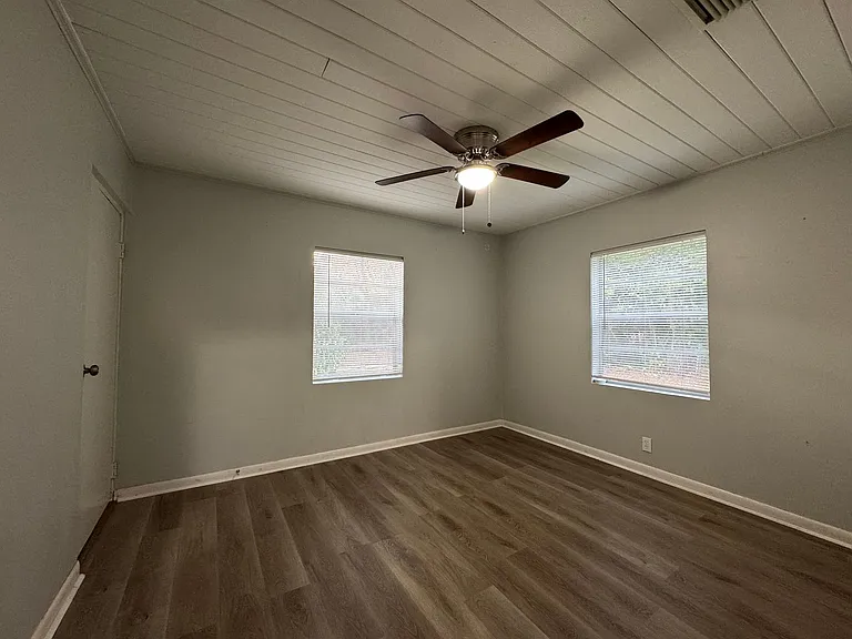 1510 S Miller Rd — Photo 9