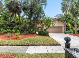 2765 NW 29th Dr, Boca Raton, FL 33434