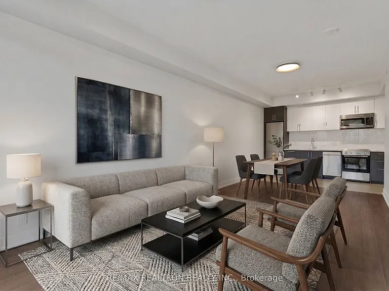2525 Bathurst St #310 — Photo 13