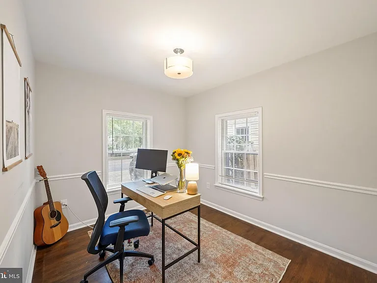 1020 Powhatan St — Photo 16