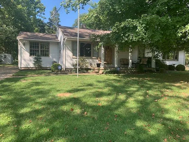 2198 Pinney Ln photo 1