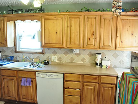 New Kitchen Cabinets